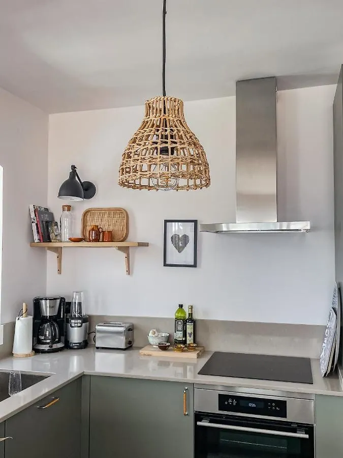 Top Renovated Apartment With Nerjas Biggest Pool 0*, Nerja