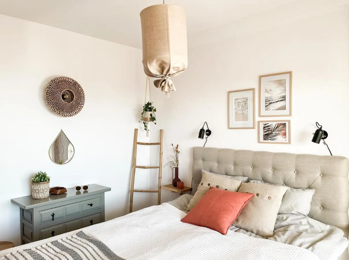 Top Renovated Apartment With Nerjas Biggest Pool 0*, Nerja