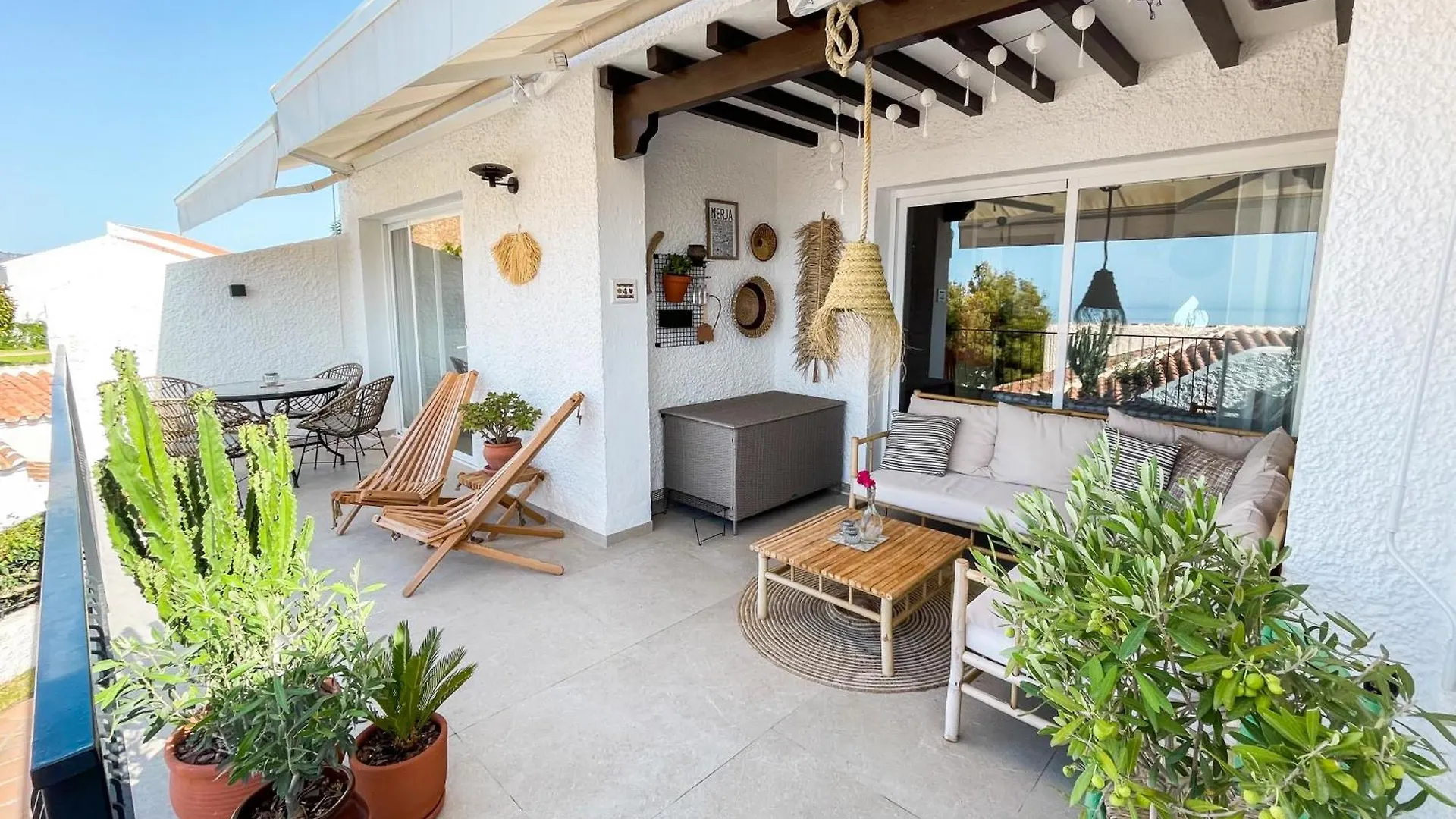 Top Renovated Apartment With Nerjas Biggest Pool Spain