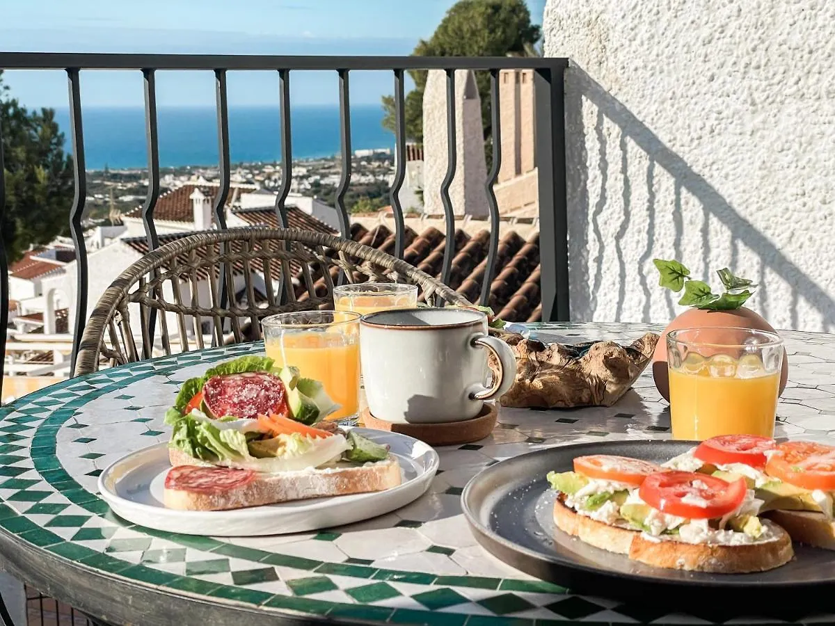 Top Renovated Apartment With Nerjas Biggest Pool 0*, Nerja Spain