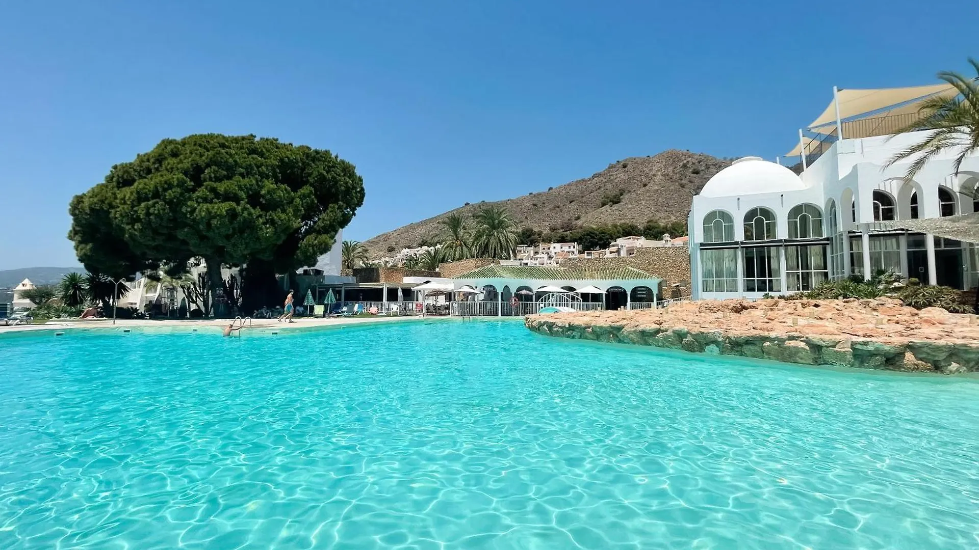 Top Renovated Apartment With Nerjas Biggest Pool 0*, Nerja Hiszpania